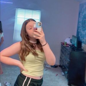 Meet your Posher, Cami